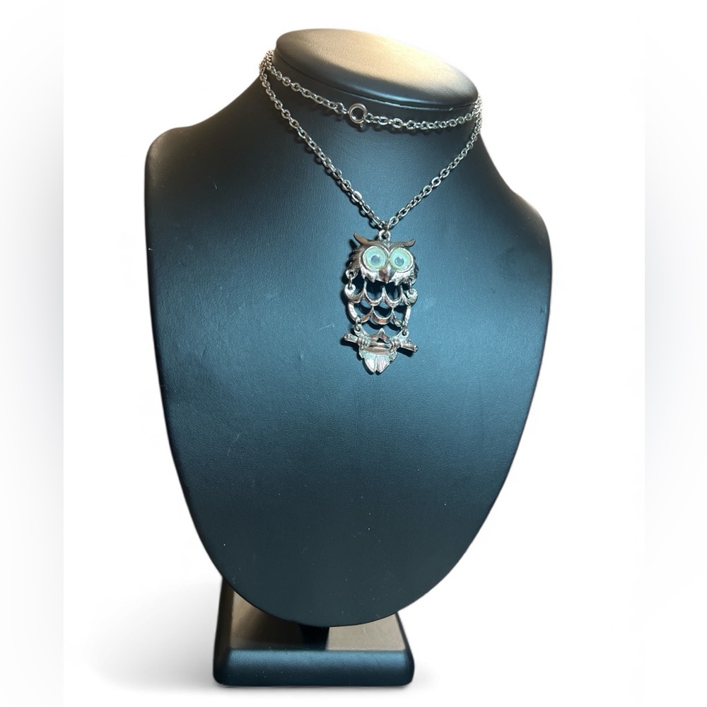Vintage Articulated Owl Pendant Silver Tone Necklace 23" Retro Statement Jewelry